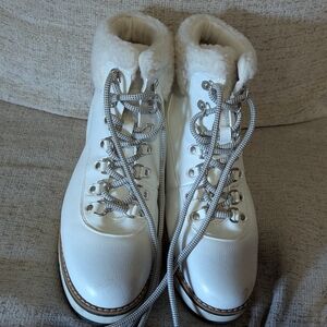White Mountain White Winter Boots with Fur Lining